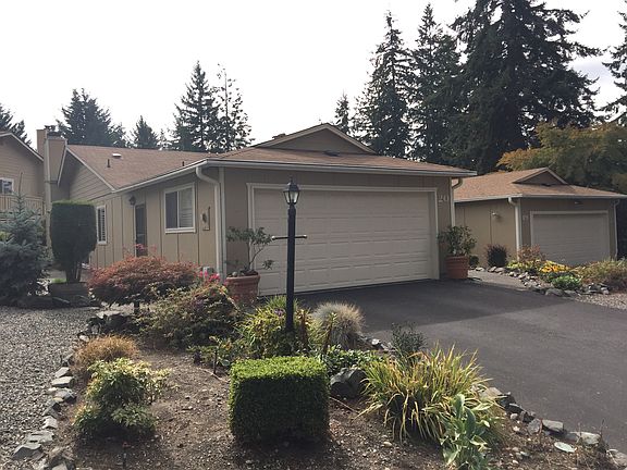 4th image of 7117 40th St W Unit 20