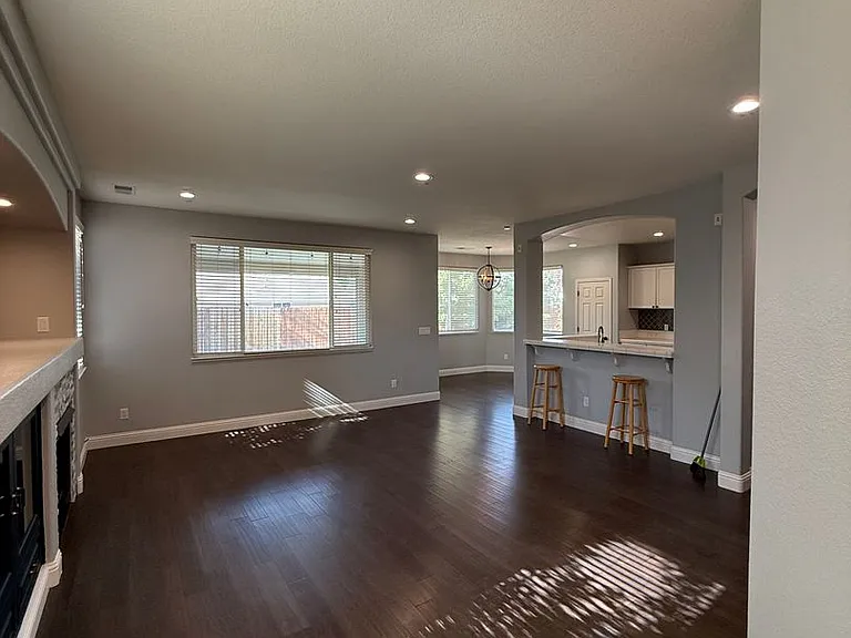 1790 River Gorge Dr — Photo 2