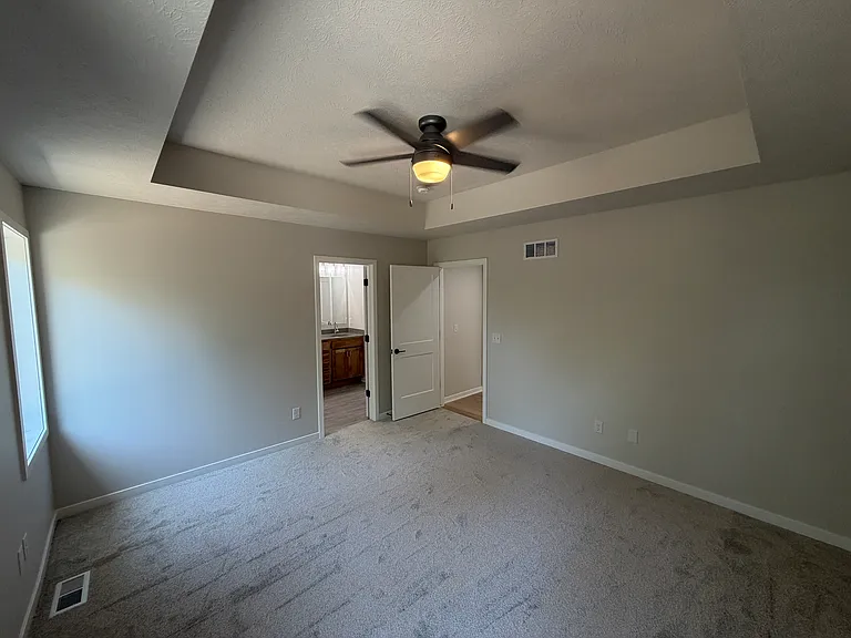 8111 Kallum Dr — Photo 9