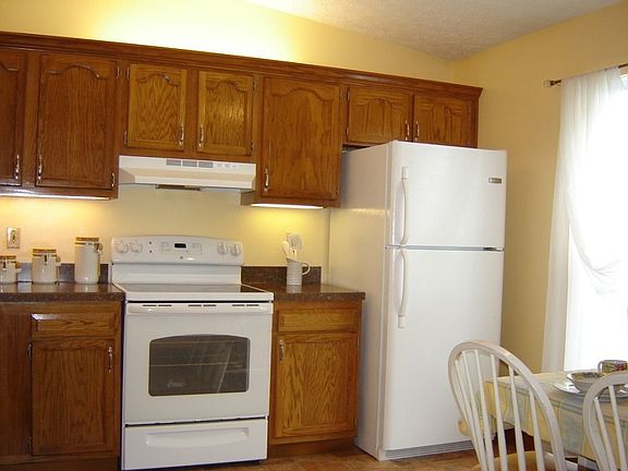 2nd image of 8618 Broadacre Dr