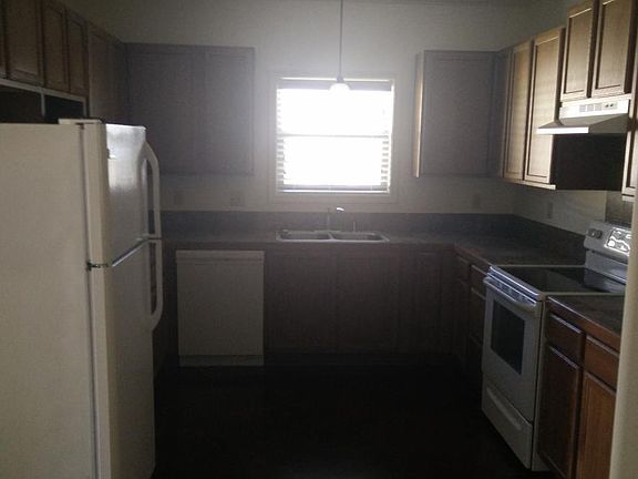 3rd image of 113 Sagebrush Dr