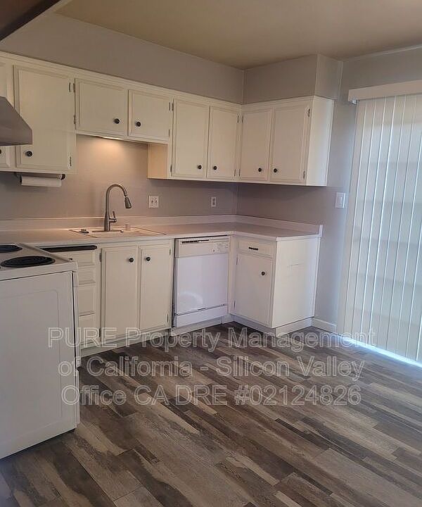 1st image of 2473 Kennedy Ave