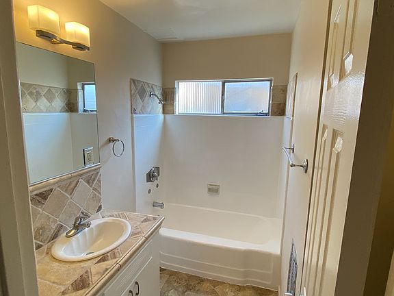 5th image of 5037 Bakman Ave APT 5