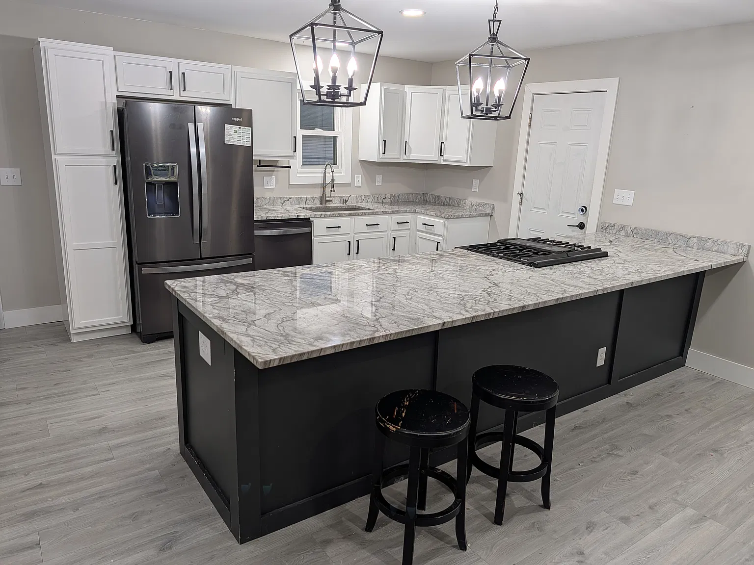 4 bed, 2216 sqft, $2,850 — Photo 3
