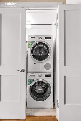 Sold by Sotheby's International Realty | media 10