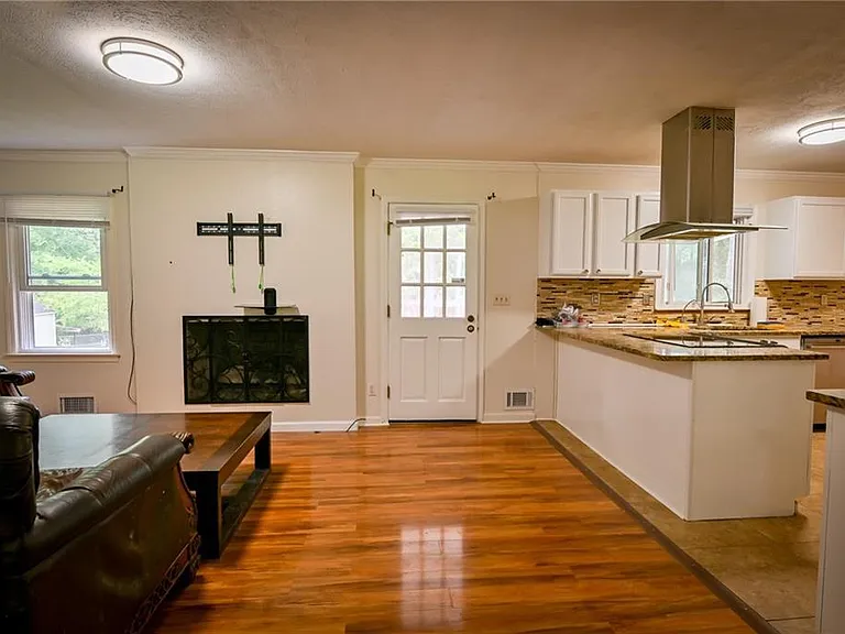 4417 Casco Way — Photo 10
