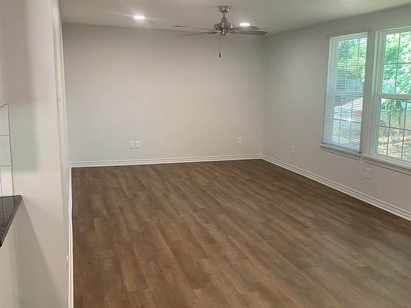 4th image of 607 Wilmuth St