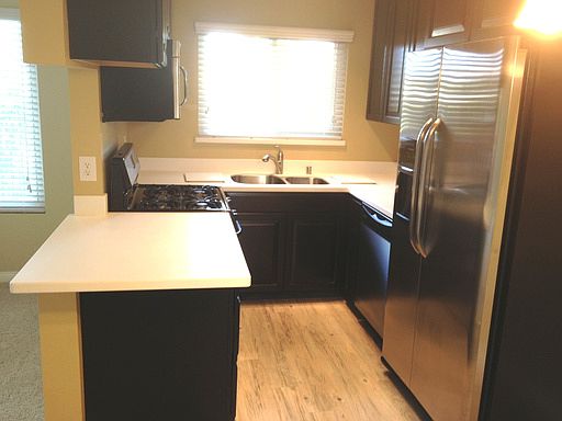 3rd image of 4676 Hamilton St APT 6