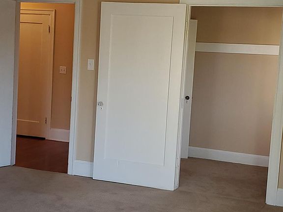 3rd image of 340 E Saint James St #4