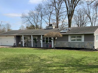 5828 N Shore Dr, Leo, IN, 46765
