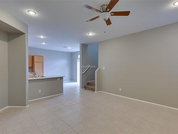 4th image of 6685 Dunraven Ave