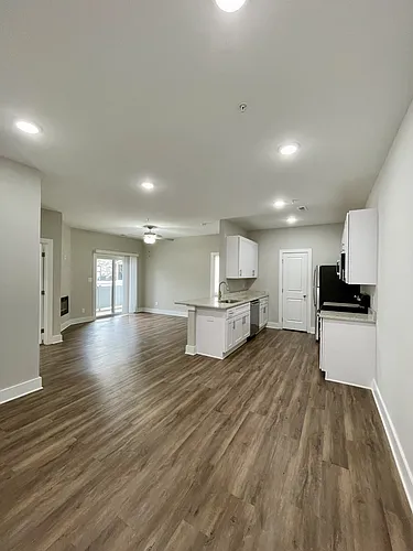 325 English Commons Dr Photo 1