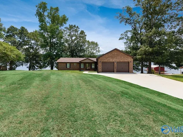17850 Lakeside Estates Rd, Athens, AL 35614
