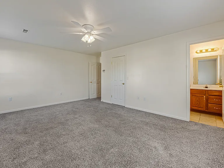 1224 Deseret Dr — Photo 21