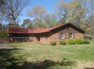 6500 Lake Brandt Rd, Summerfield, NC 27358