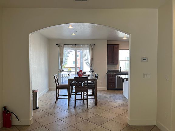 4th image of 309 Esfahan Ct