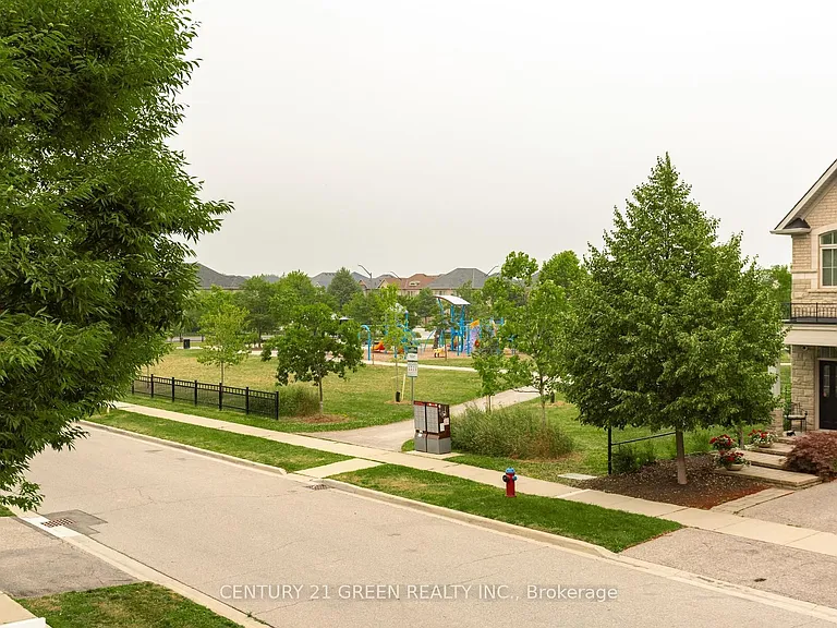 2427 Greenwich Dr — Photo 39