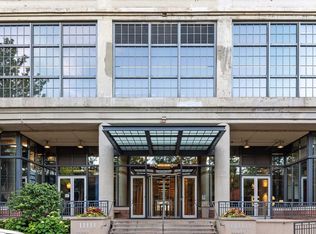 900 N Kingsbury St APT 751, Chicago, IL 60610