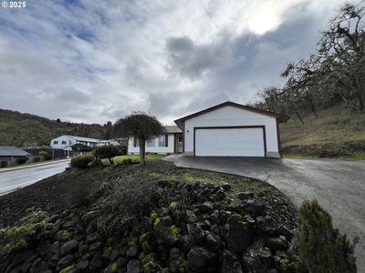 1490 NE Lincoln St, Roseburg, OR, 97470