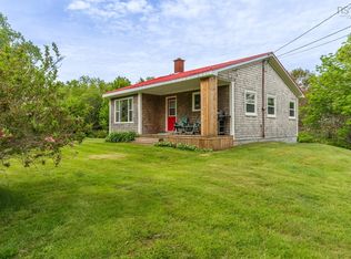 112 Kelly Rd, Yarmouth, NS B5A5R2
