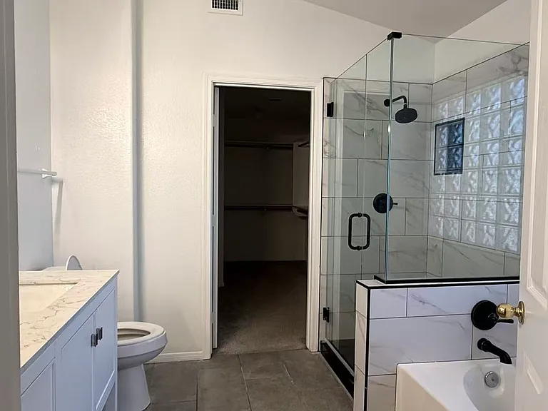 2616 N 126th Dr — Photo 13