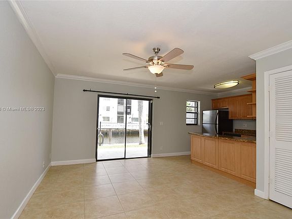 5th image of 1401 NE 53rd St APT 103