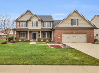 1607 Crabapple Ln, Champaign, IL