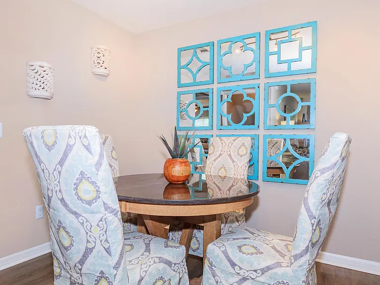 The Club at Danforth Apartments — Photo 28