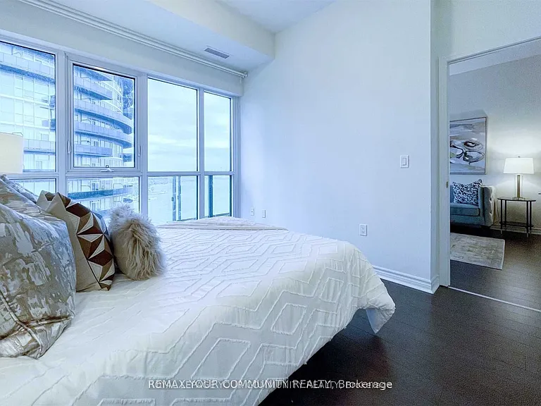 39 Annie Craig Dr #1714 — Photo 26