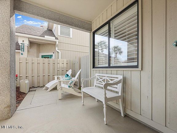 3rd image of 555 SELVA LAKES Circle