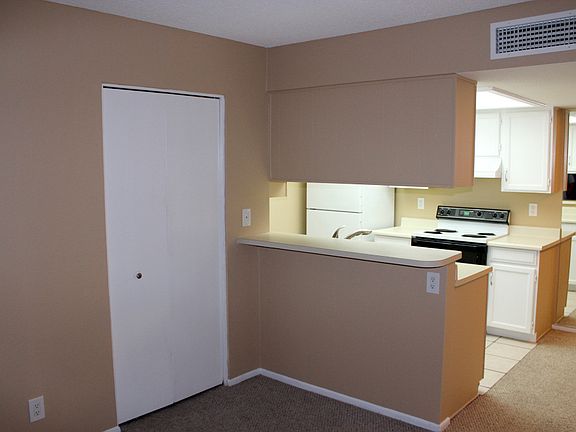 3rd image of 2146 W Isabella Ave APT 243
