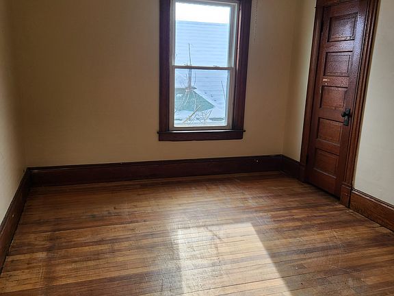 3rd image of 134 North Ave APT 5