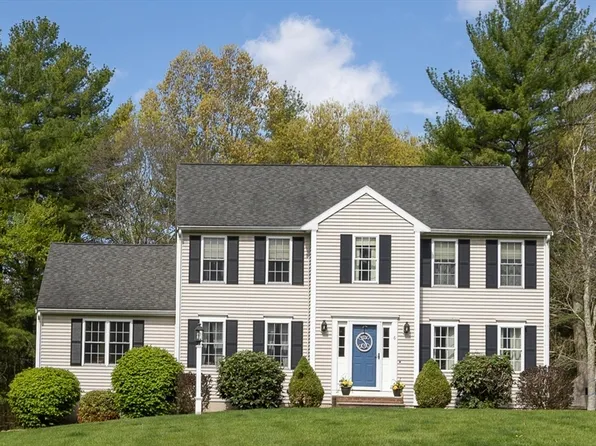 6 McKenzies Way, Berkley, MA 02779