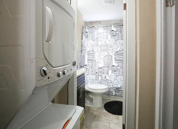 4th image of 4905 W Pine Blvd #2B
