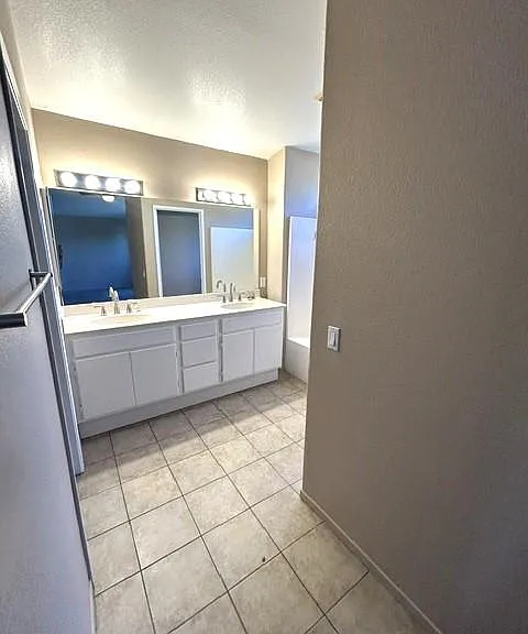 643 Laxford Rd — Photo 17