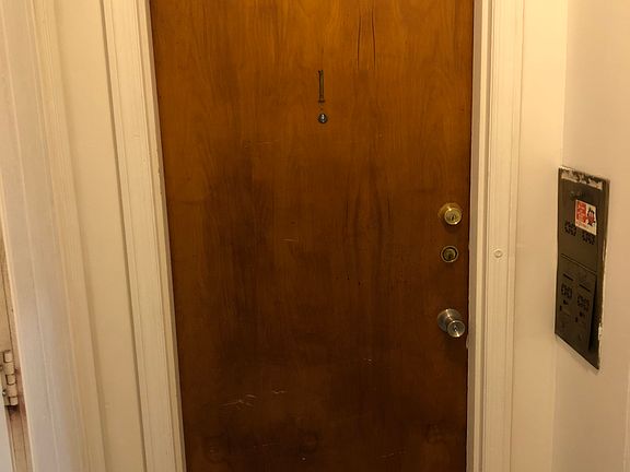 2nd image of 47 E Maplewood Ave APT 1