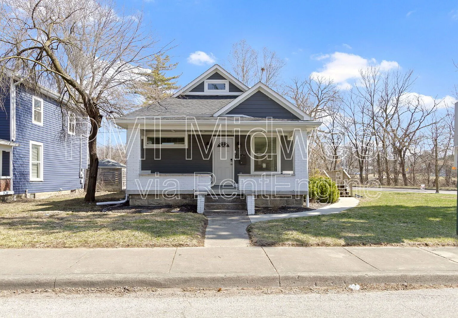 4 bed, 3.0 bath, 2396 sqft, $2,399 — Photo 1