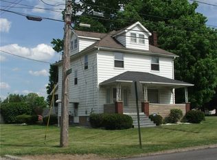 411 Caroline Ave, Hubbard, OH 44425