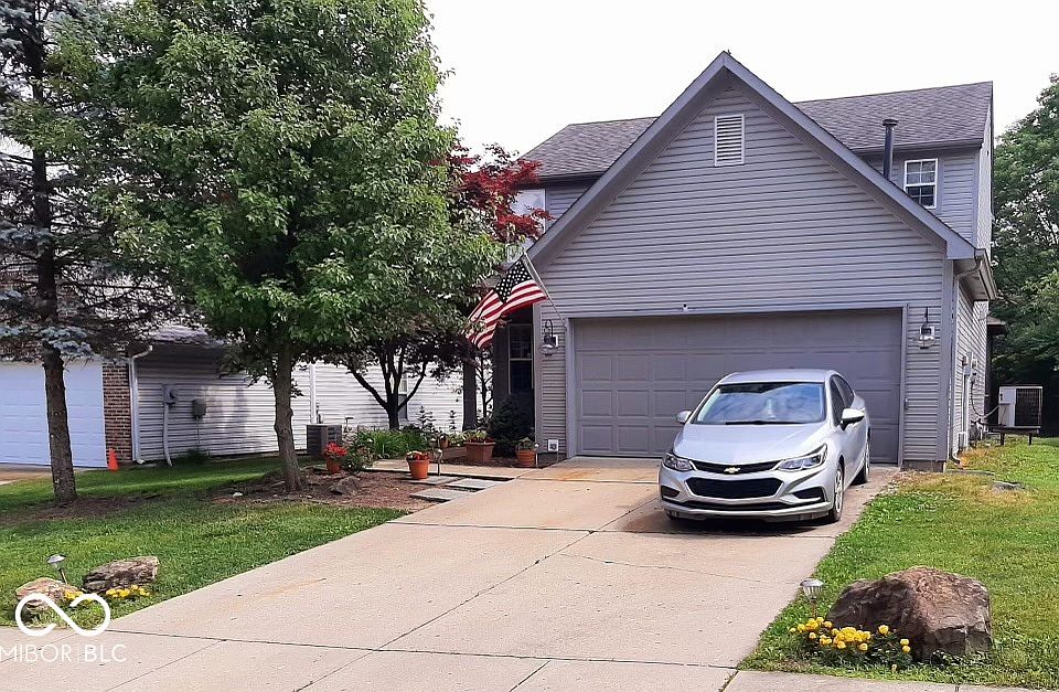 1st image of 869 Charter Woods Dr