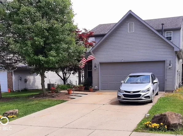 869 Charter Woods Dr, Indianapolis, IN 46224