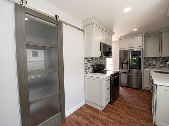 2nd image of 1031-1033 N 20th St #Ae4bb5271