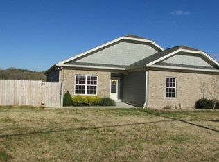 135 River Rd, Carthage, TN 37030