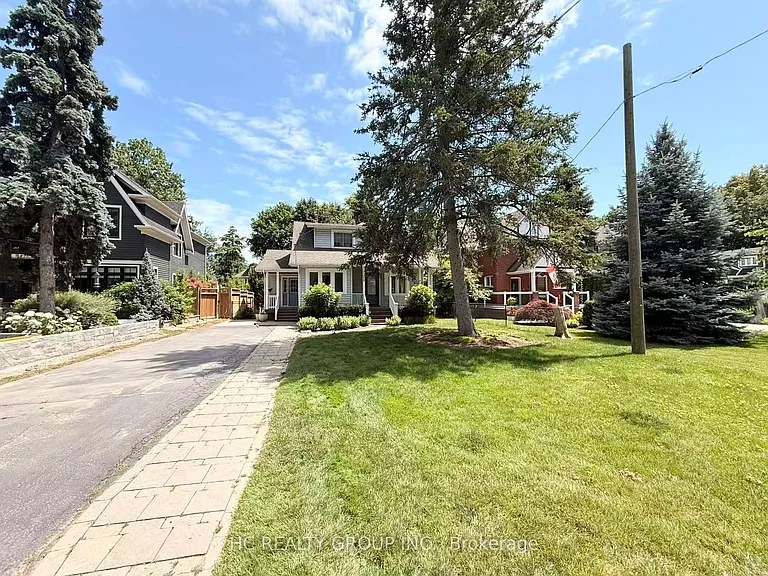 398 Maple Ave — Photo 2