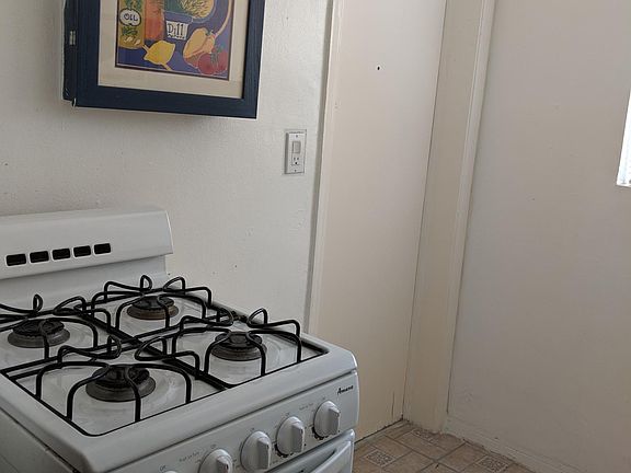 4th image of 10070 E Bay Harbor Dr #70B