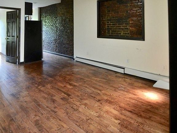 2nd image of 354 Vernon Ave #3R