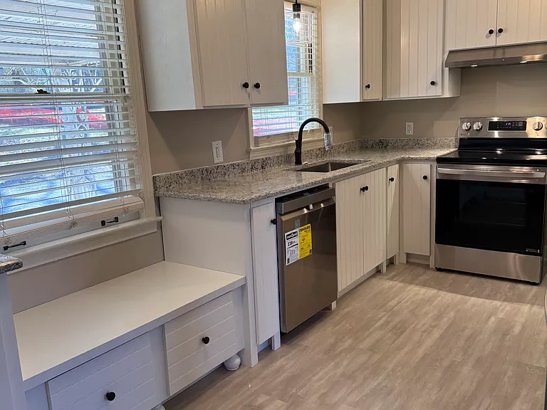 115 Battle Ave — Photo 12