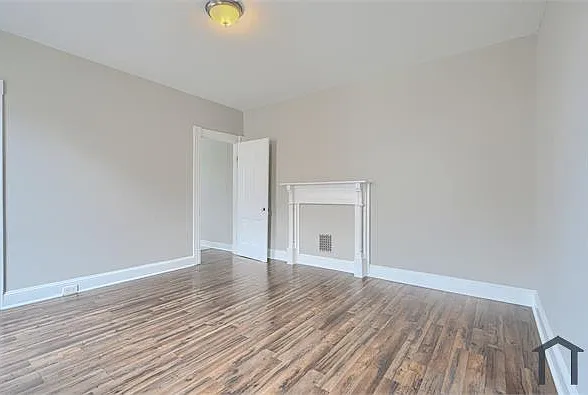 23 S Augusta Ave — Photo 9