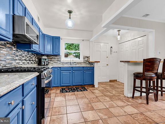 5th image of 1618 43rd St