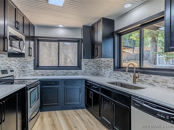 2nd image of 5185 Lois Ln