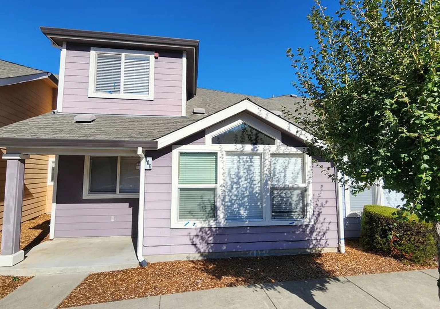 3 Bedroom home in Cloverdale. — Photo 2
